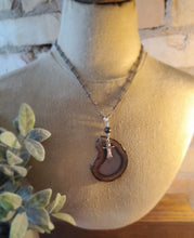 Load image into Gallery viewer, “Sword of the Spirit” Agate Necklace
