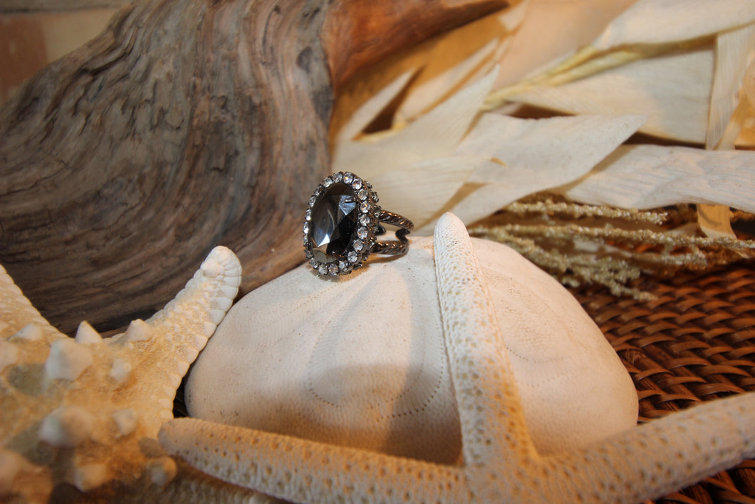 Vintage Sorrelli Camellia Ring