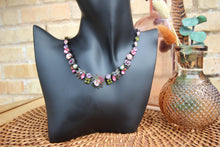 Load image into Gallery viewer, Sorrelli Pink Spring Necklace
