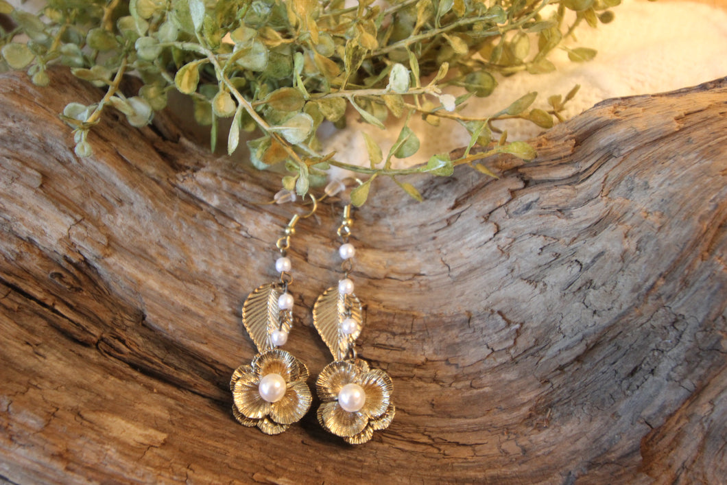 Pure Blossom Earrings