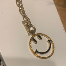 Load image into Gallery viewer, All smiles necklace
