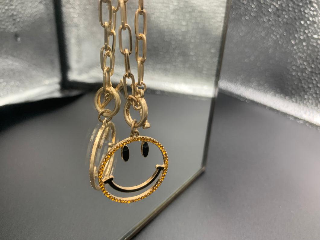 All smiles necklace